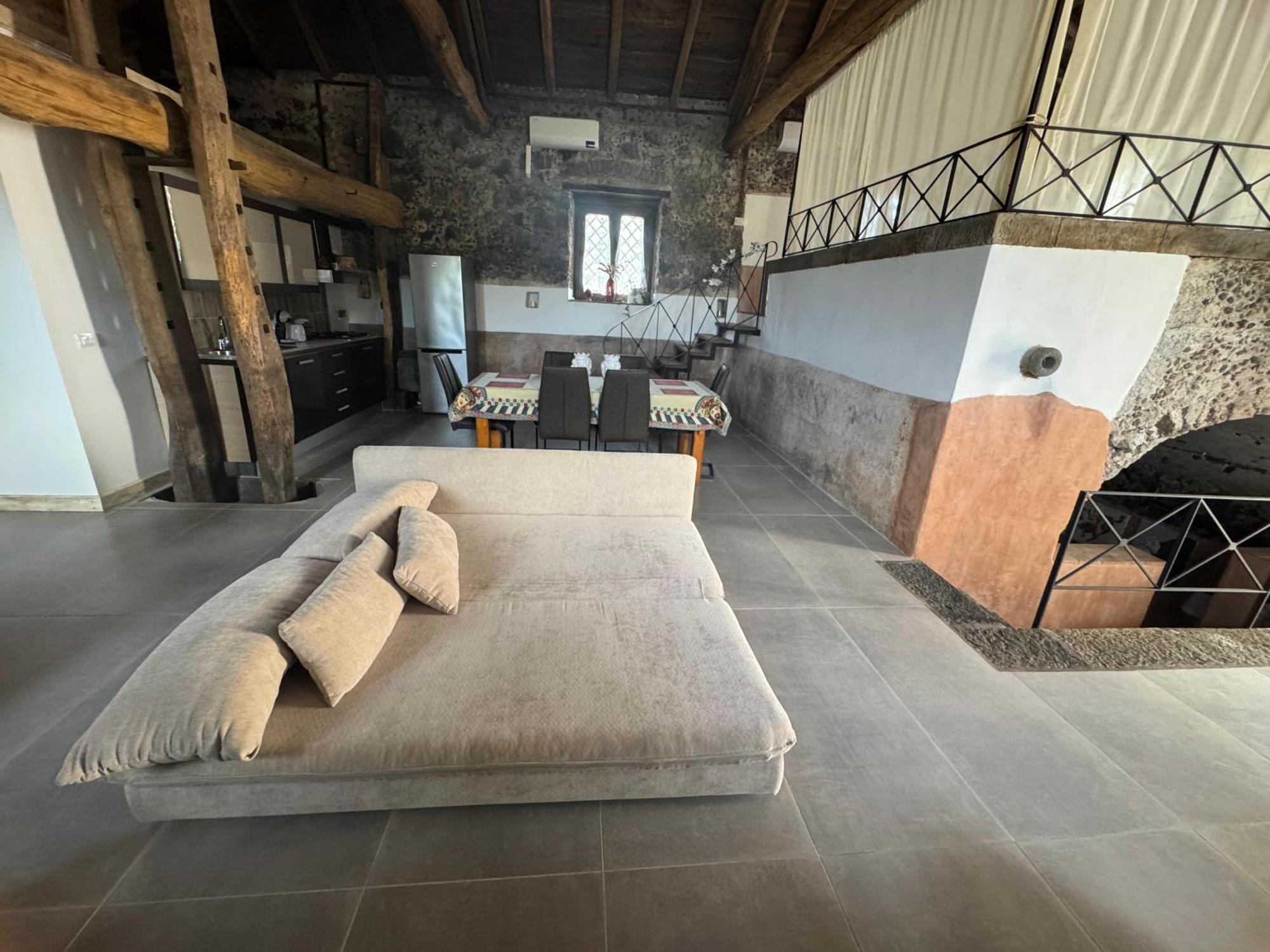 Villa Alessio - Case Vacanza Con Piscina Sull'Etna Puntalazzo Exterior foto